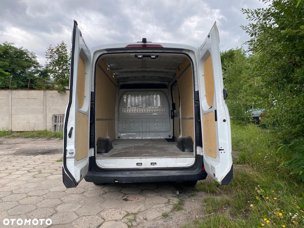 Maxus Deliver 9 - 6