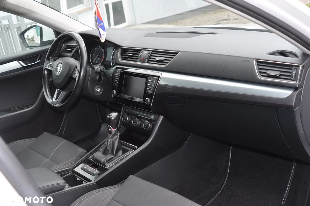 Skoda Superb 2.0 TDI Premium Edition - 3