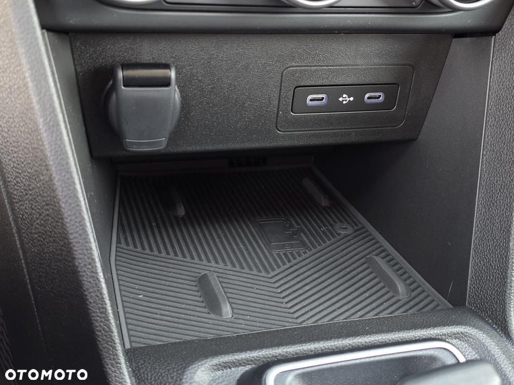 Dacia Jogger 1.8 Full Hybrid 155 Journey MMT 7os - 19