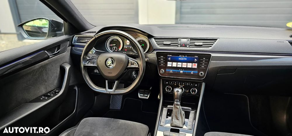 Skoda Superb 2.0 TDI DSG Sportline - 18