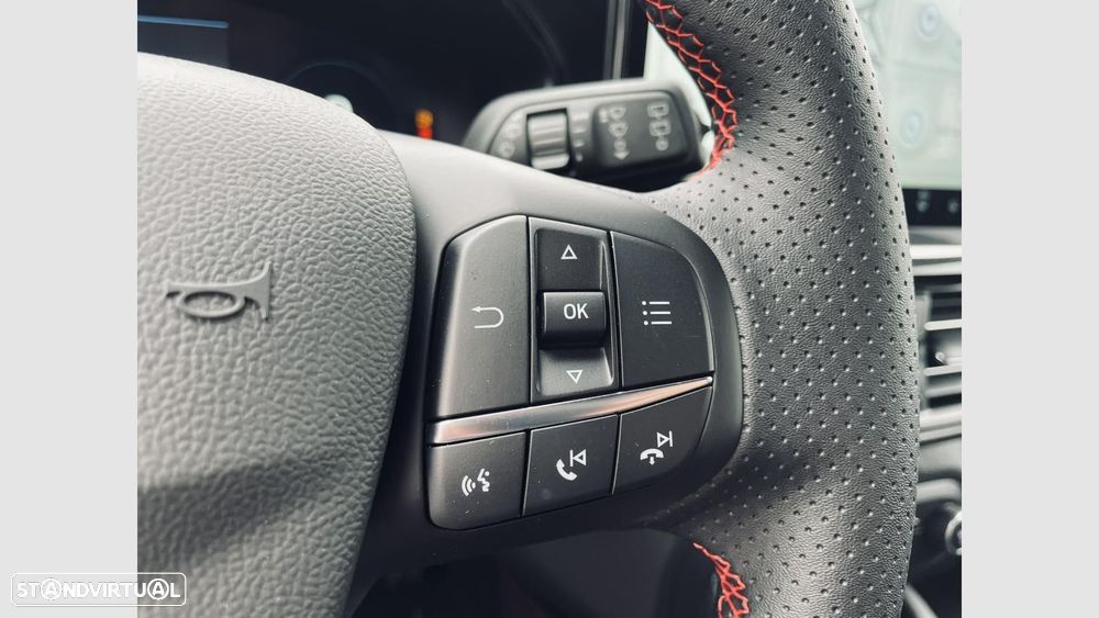 Ford Focus 1.0 EcoBoost MHEV ST-Line X - 15