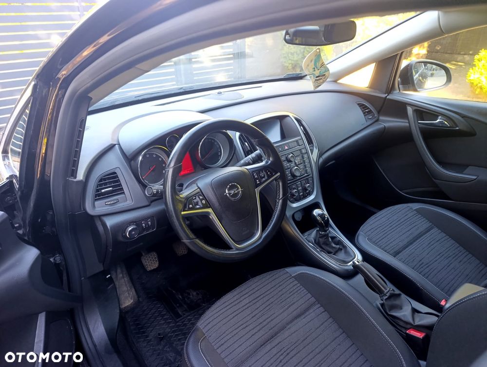 Opel Astra 1.4 T Cosmo EU6 - 12