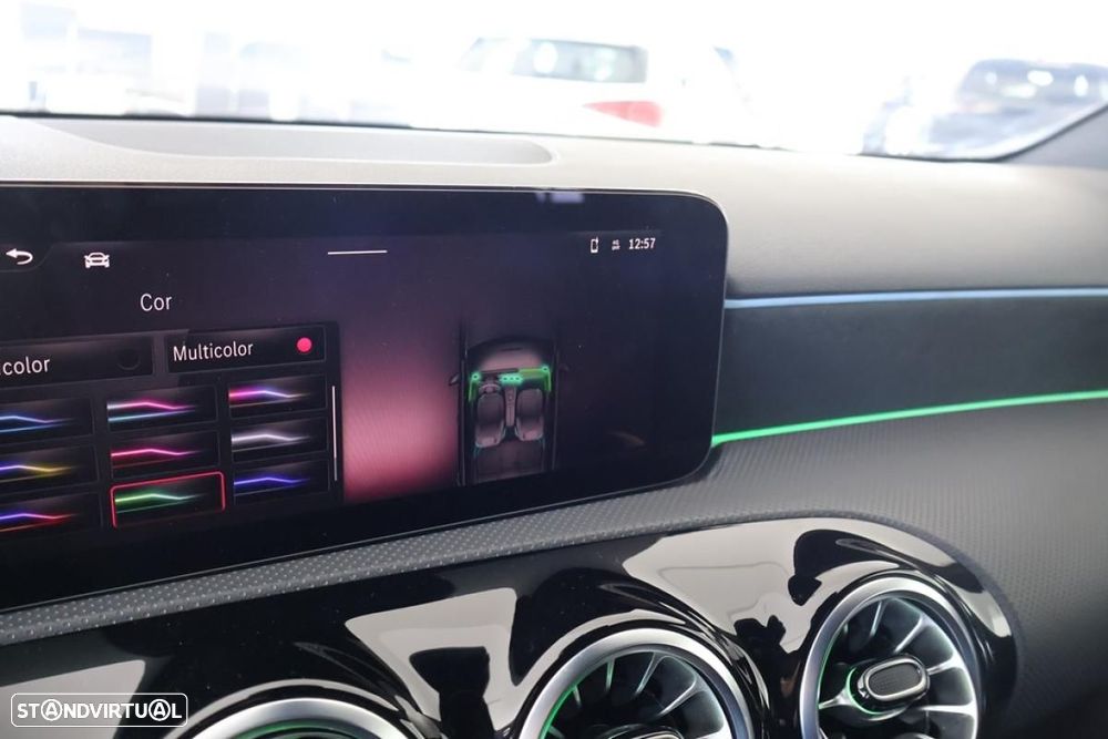 Mercedes-Benz A 250 e - 30