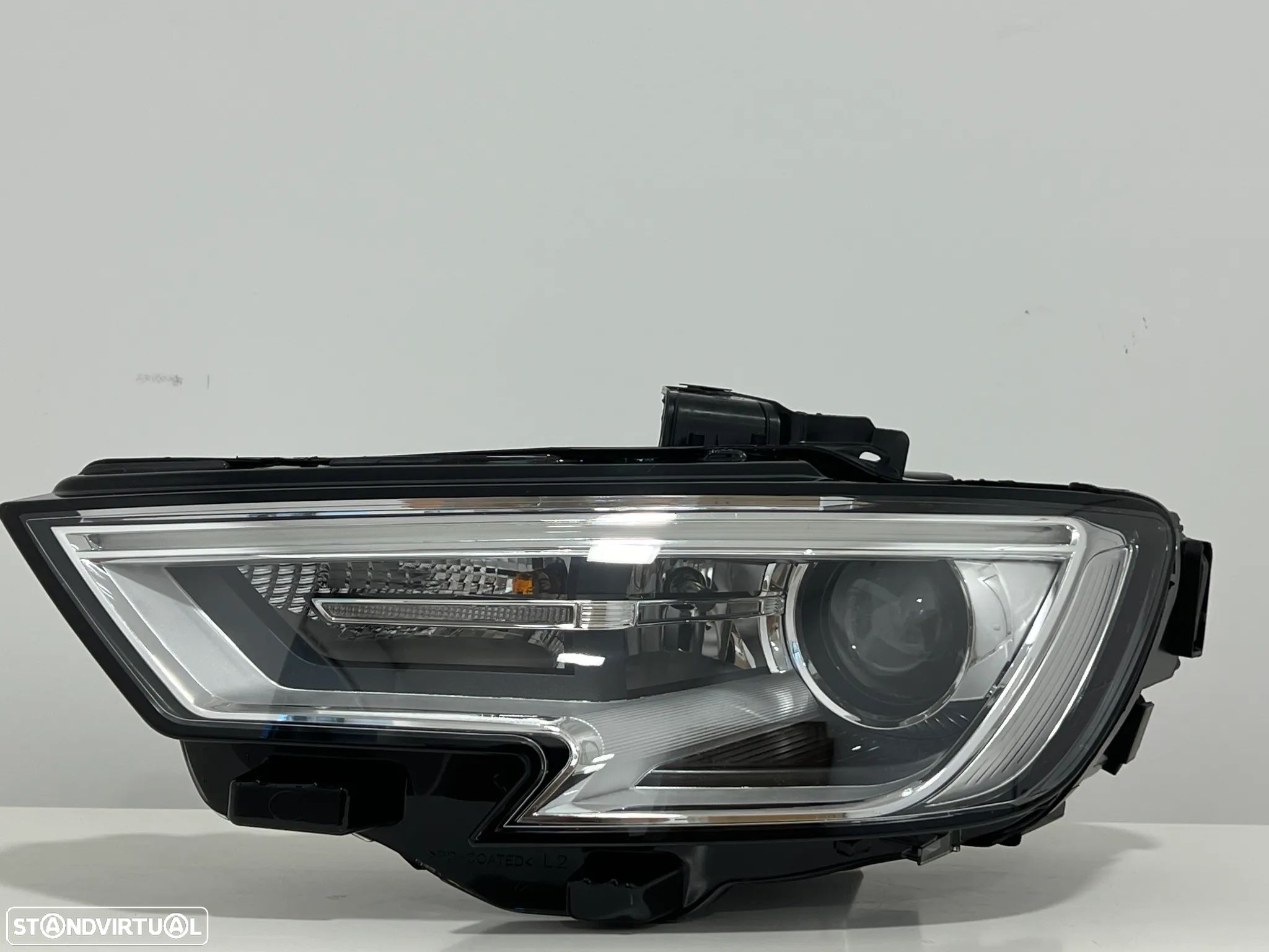 Farol Otica Original Audi A3 8V Xenon lado Esquerdo - 1