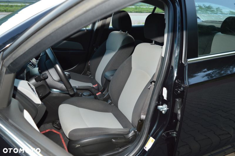Chevrolet Cruze - 34