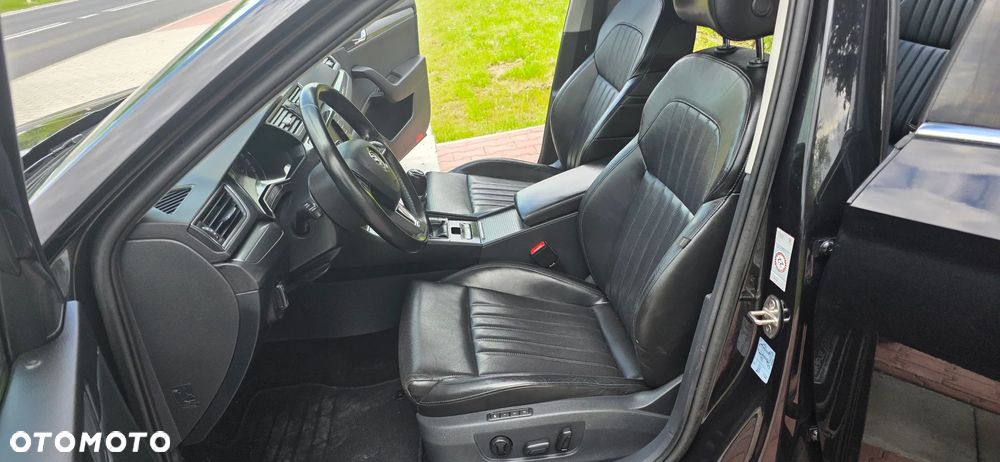 Skoda Superb 2.0 TDI Premium Edition - 20