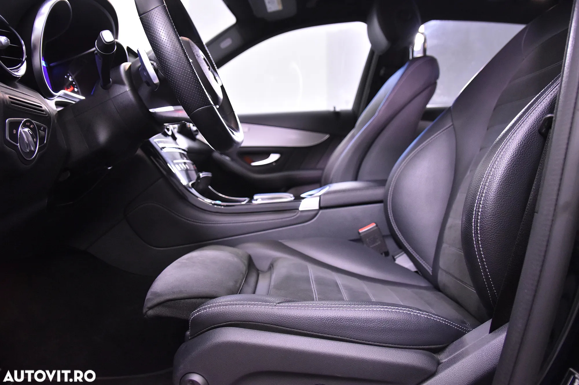 Mercedes-Benz GLC 200 d 4MATIC - 24