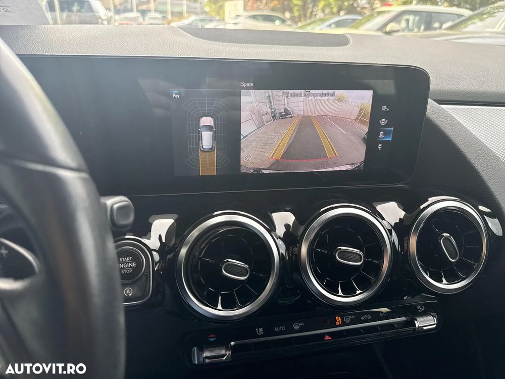 Mercedes-Benz GLA - 14