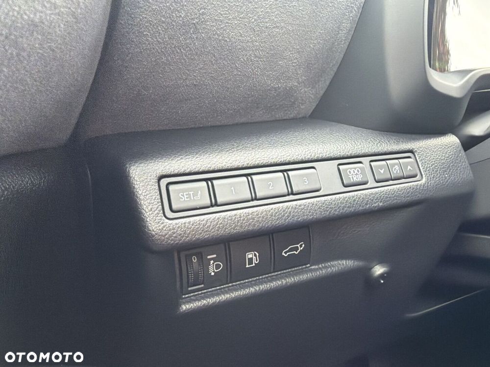 Lexus LBX 1.5 Hybrid Cool AWD - 11