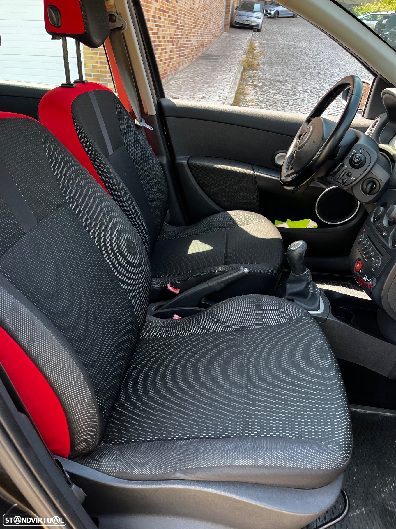 Renault Clio 1.5 dCi Rip Curl - 12