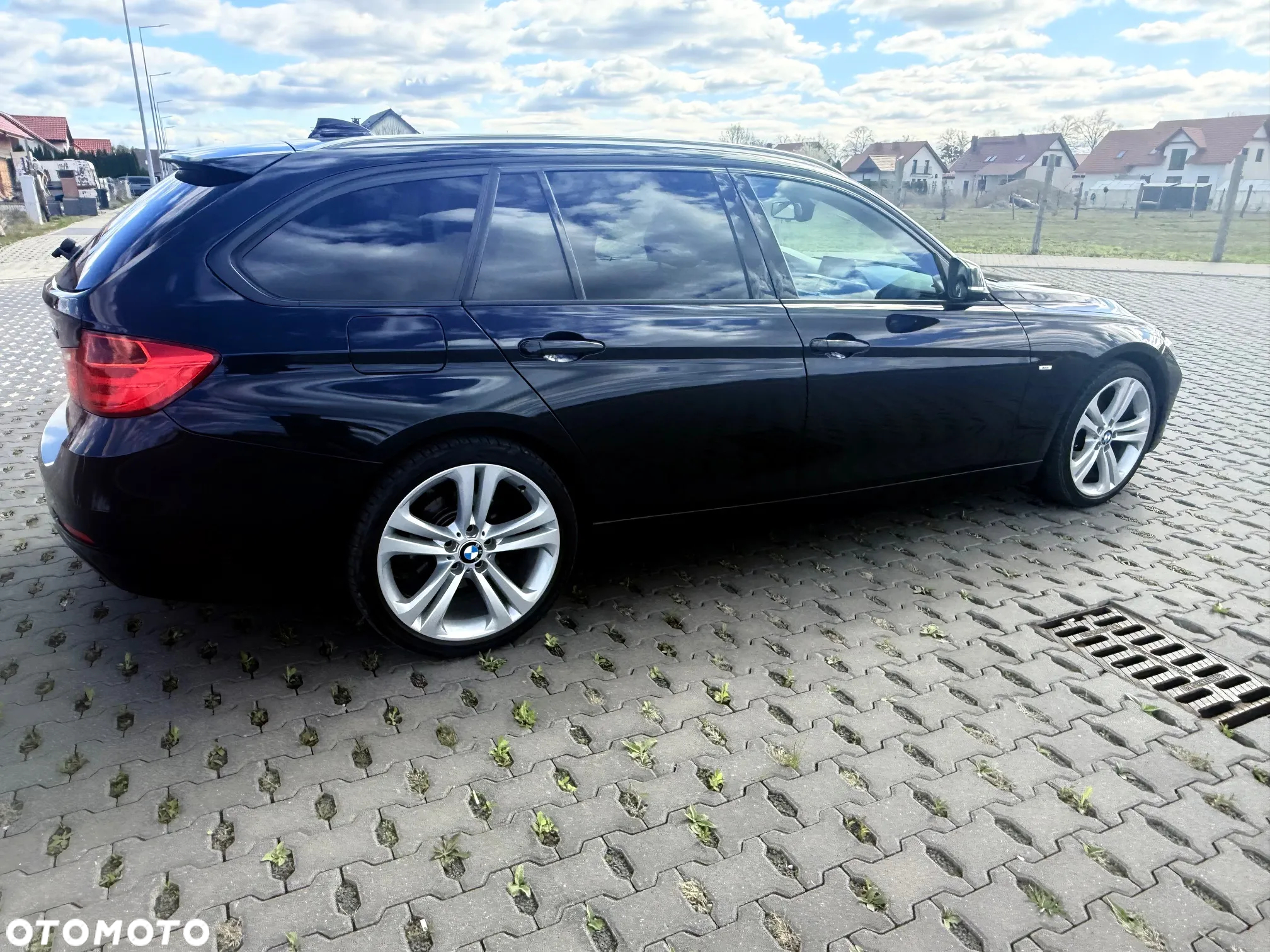 BMW Seria 3 318d Touring Modern Line - 9