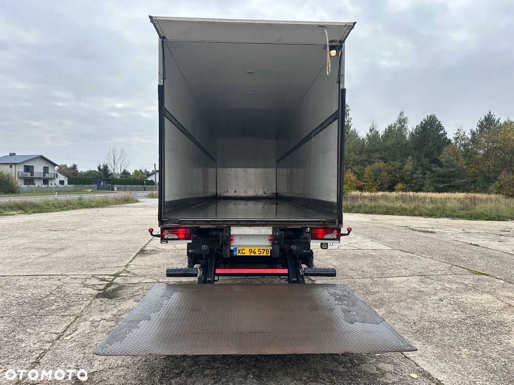 Scania SCANIA P 320 KONTENER 24 PALETY - 12