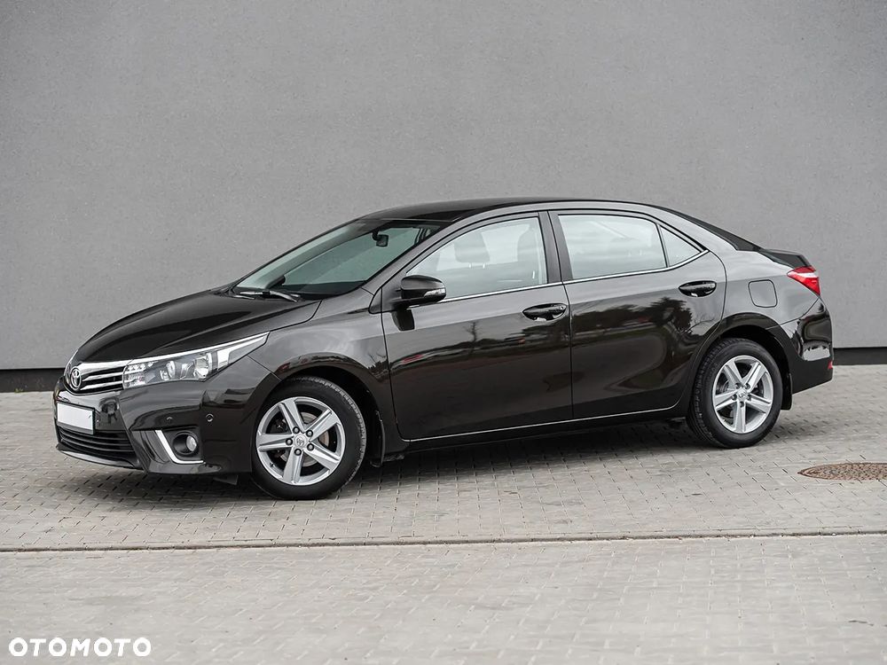 Toyota Corolla 1.6 Prestige EU6 - 18