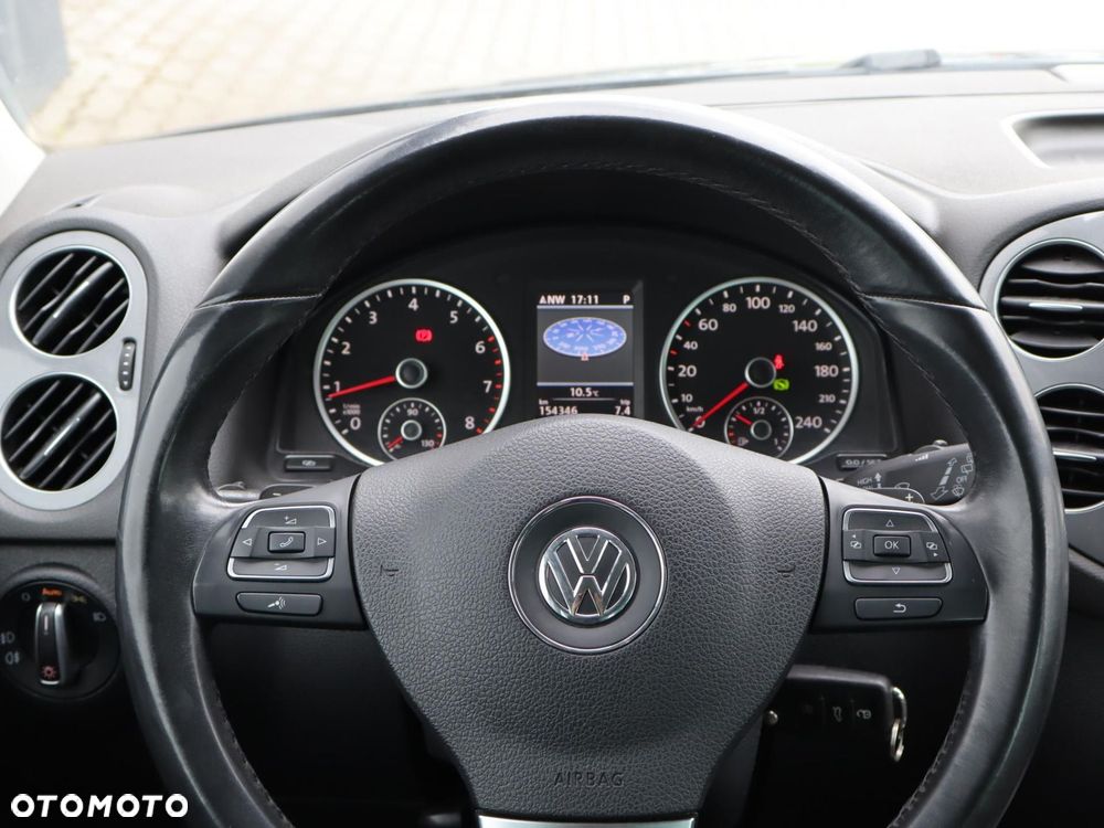 Volkswagen Tiguan - 10