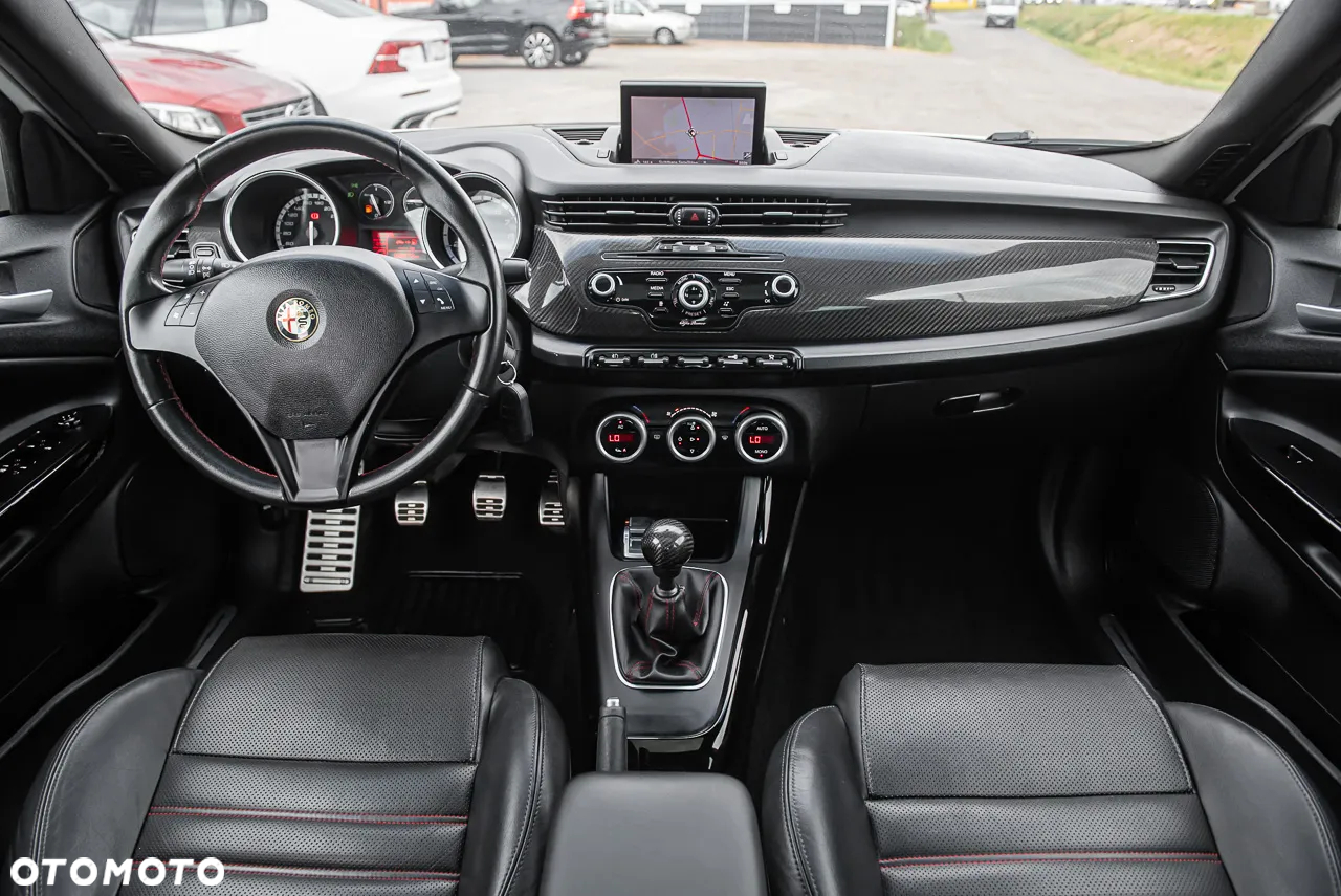 Alfa Romeo Giulietta 1750 TBi Quadrifoglio Verde - 29
