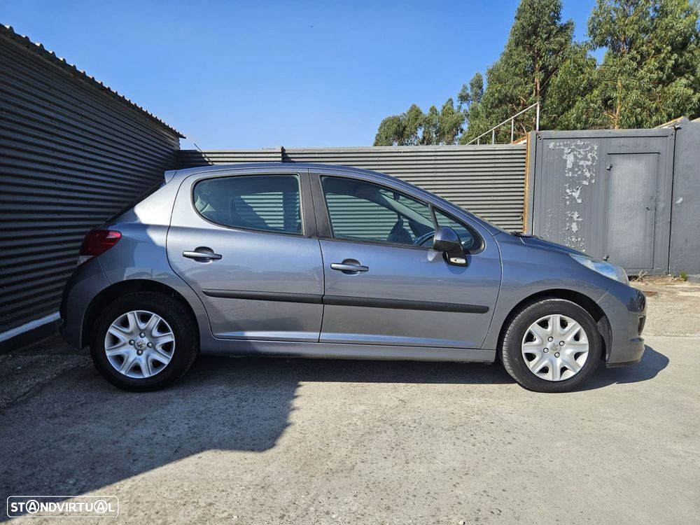 Peugeot 207 1.4 16V Trendy - 7