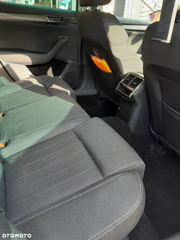 Skoda Superb 1.5 TSI ACT DSG Ambition - 23