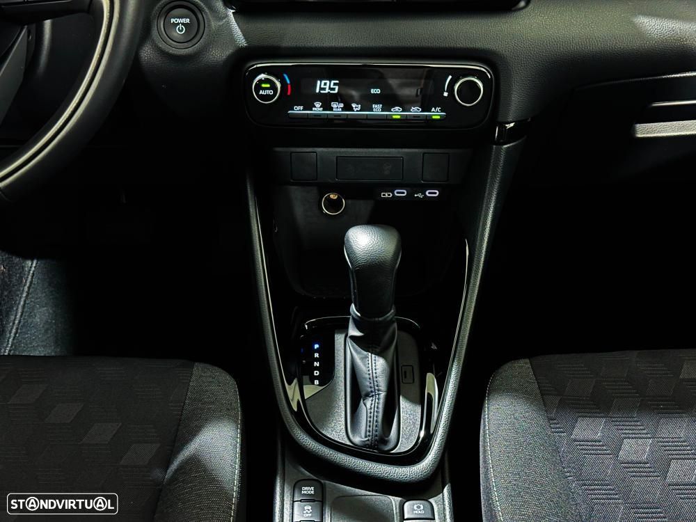 Toyota Yaris 1.5 HDF Premier Edition - 20