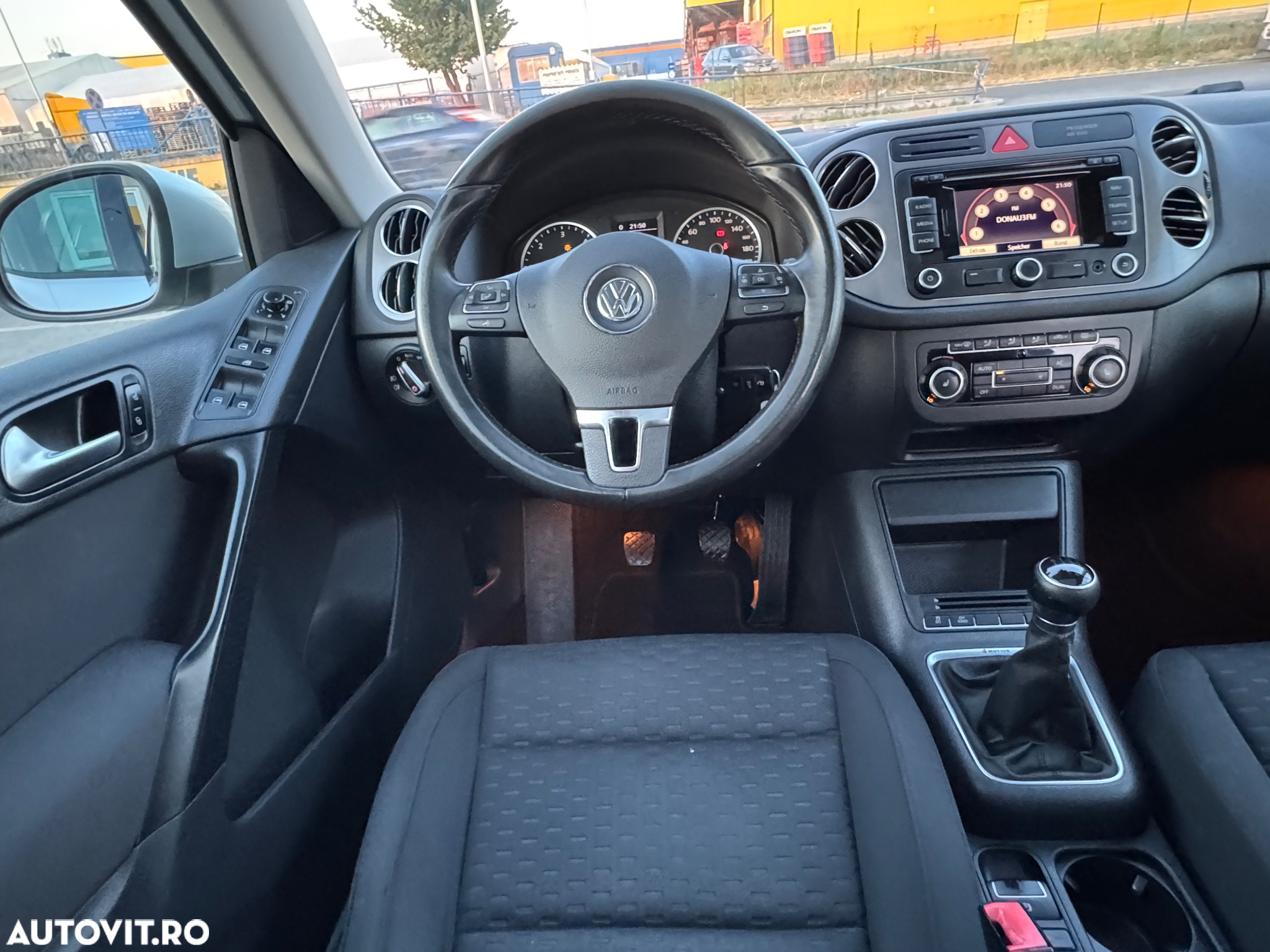 Volkswagen Tiguan 2.0 TDI 4Motion Trend & Fun - 14