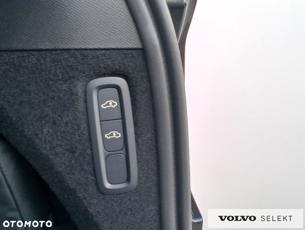 Volvo XC 90 - 32