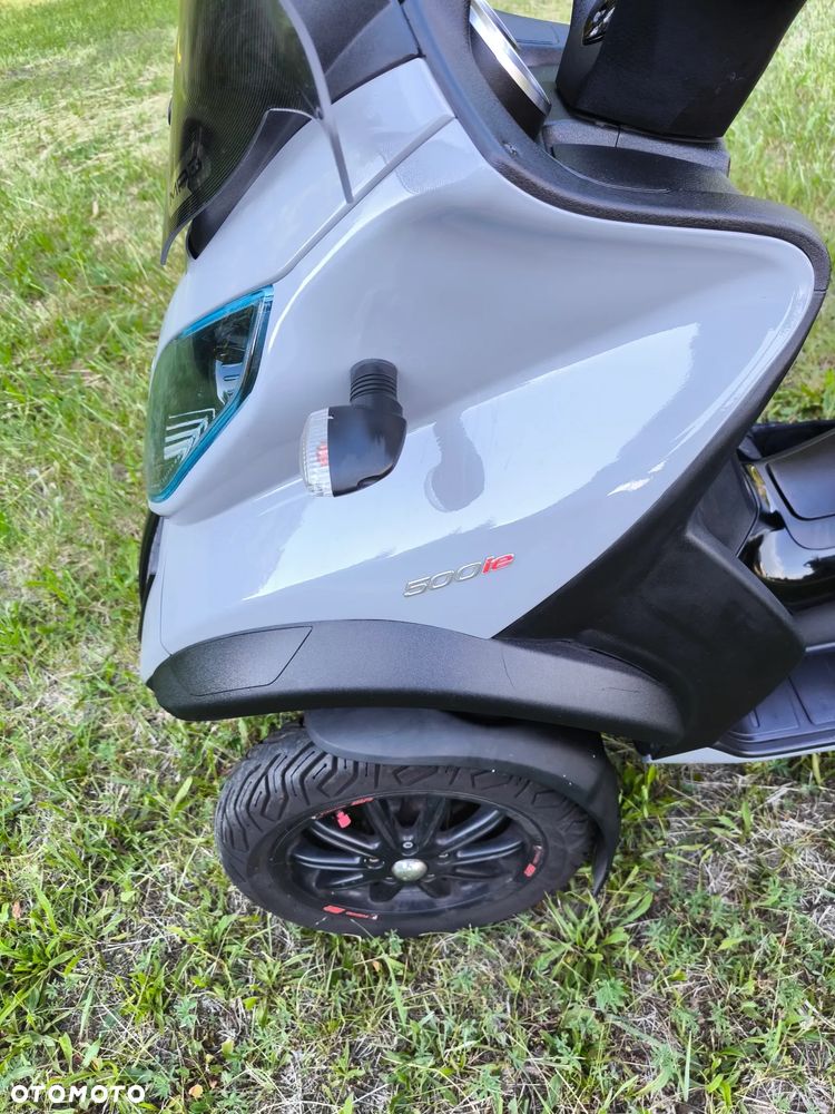 Piaggio MP-3 - 11