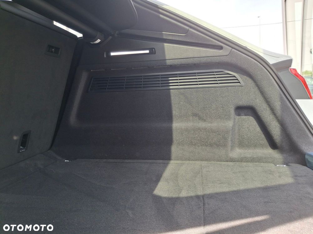 Audi Q8 - 15