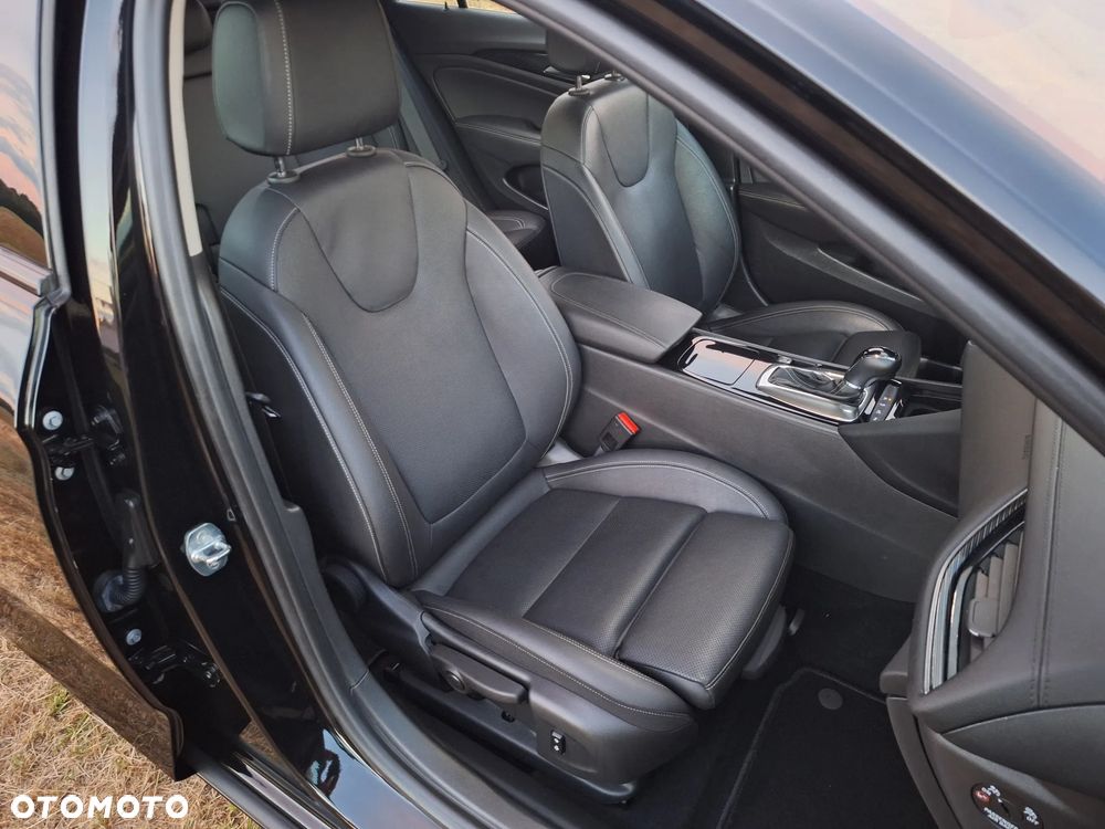 Opel Insignia 2.0 CDTI Exclusive S&S - 25