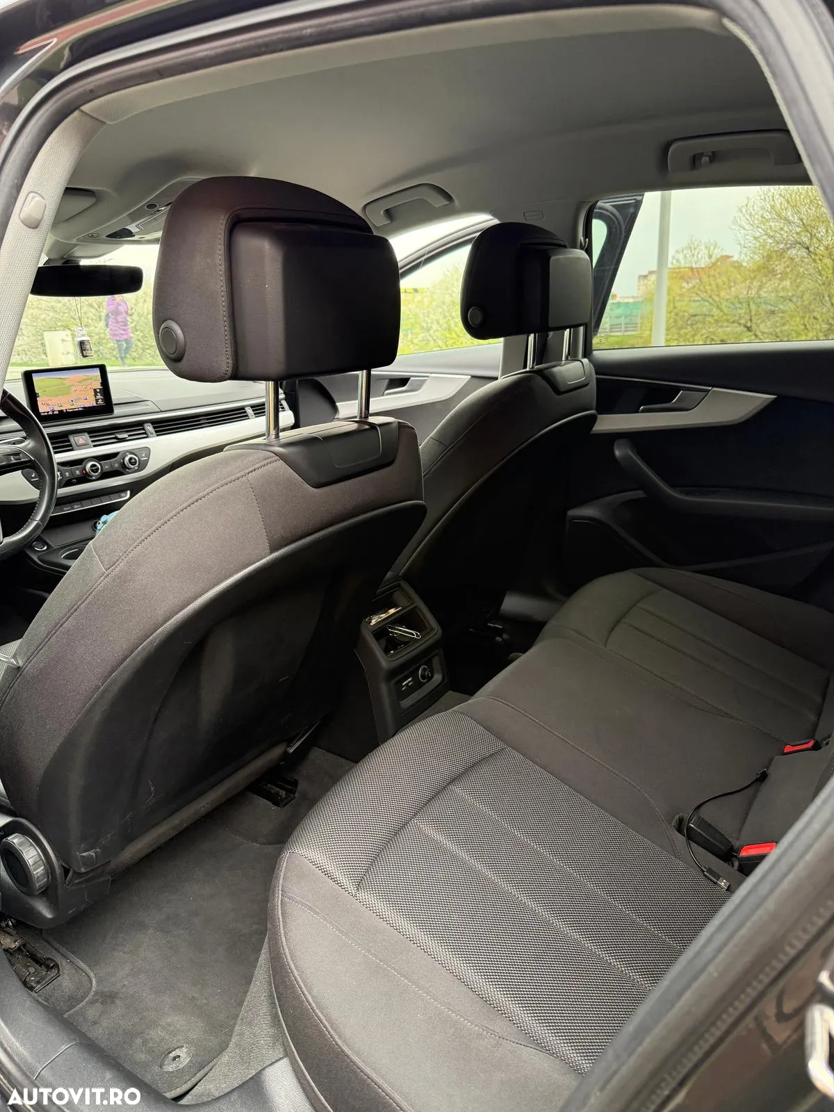 Audi A4 2.0 TDI S tronic - 8