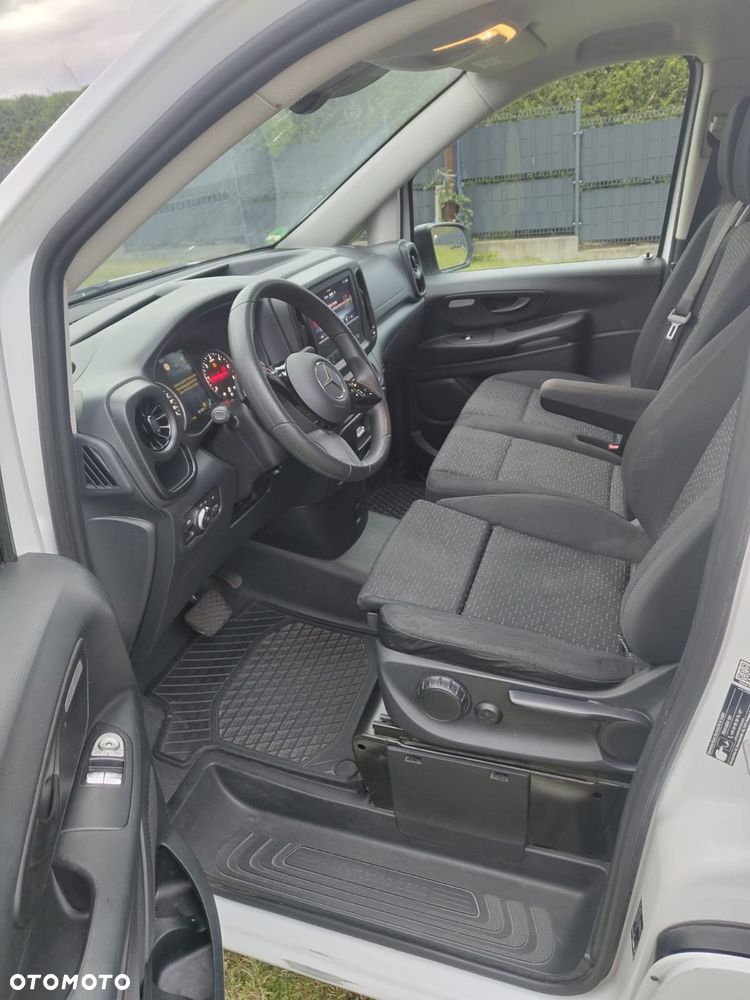 Mercedes-Benz Vito - 24