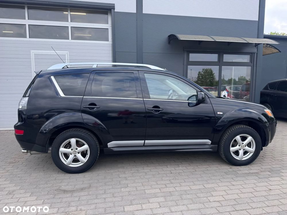 Mitsubishi Outlander 2.0 DID Instyle - 19