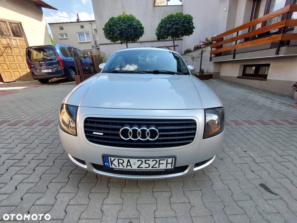 Audi TT Coupé 1.8T Quattro - 8