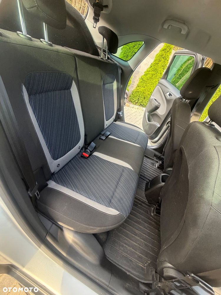 Opel Crossland X - 22