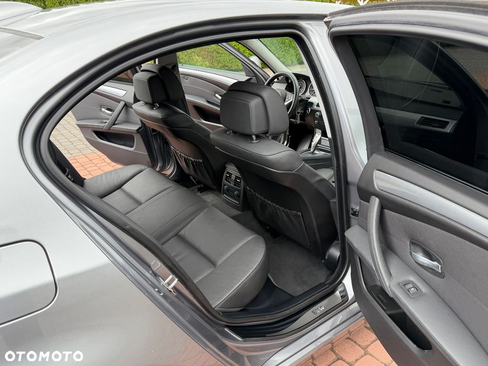 BMW Seria 5 525d Edition Lifestyle - 22