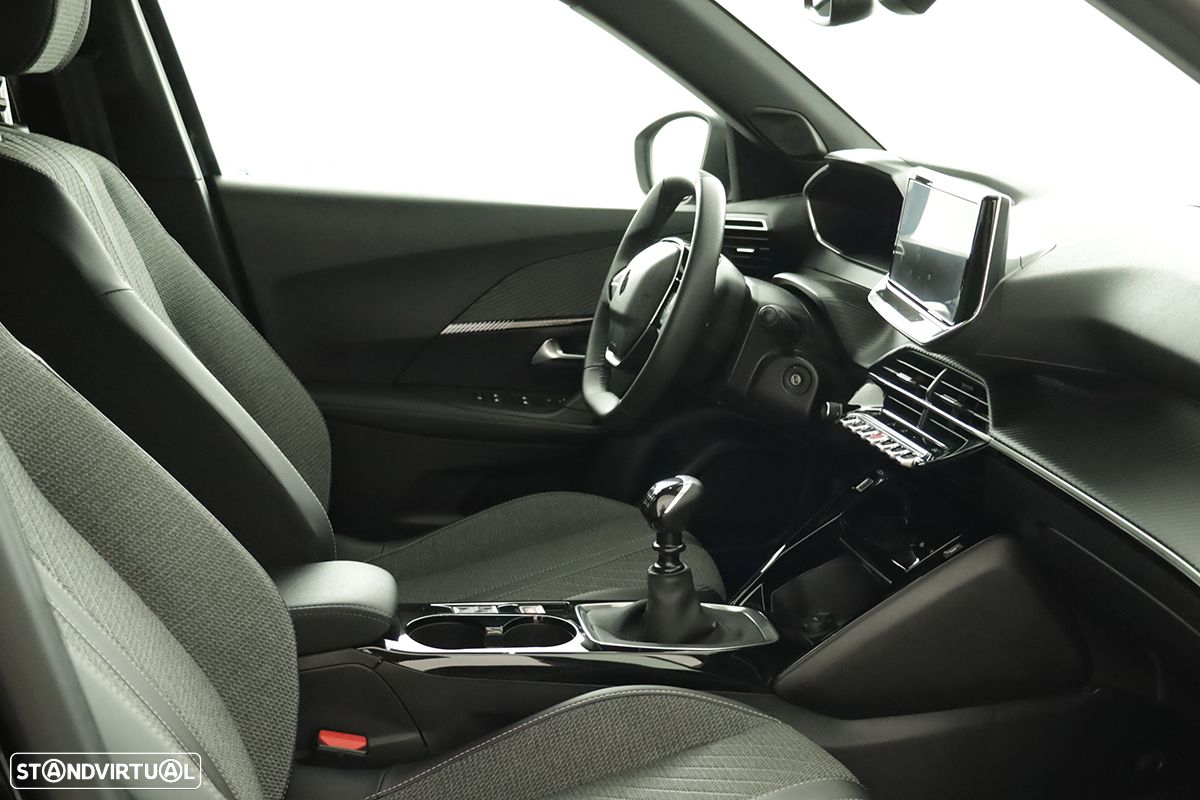 Peugeot 2008 1.2 PureTech Allure - 21
