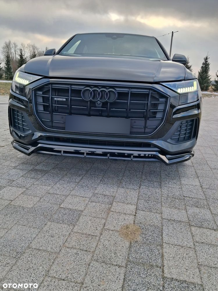 Audi Q8 - 2