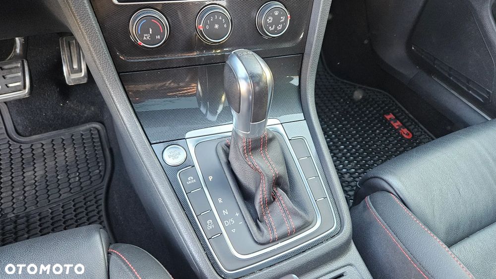 Volkswagen Golf 2.0 TSI BMT GTI DSG - 25
