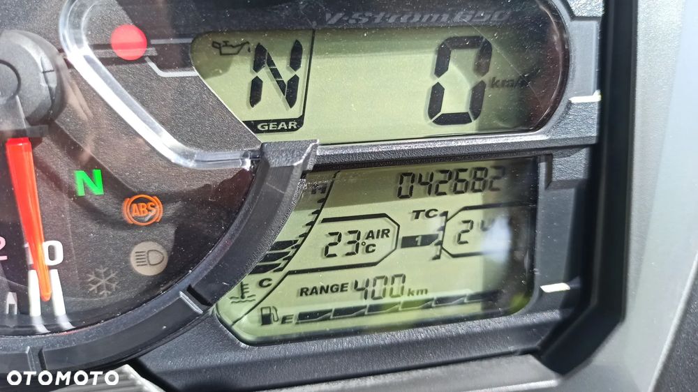 Suzuki V-STROM - 9