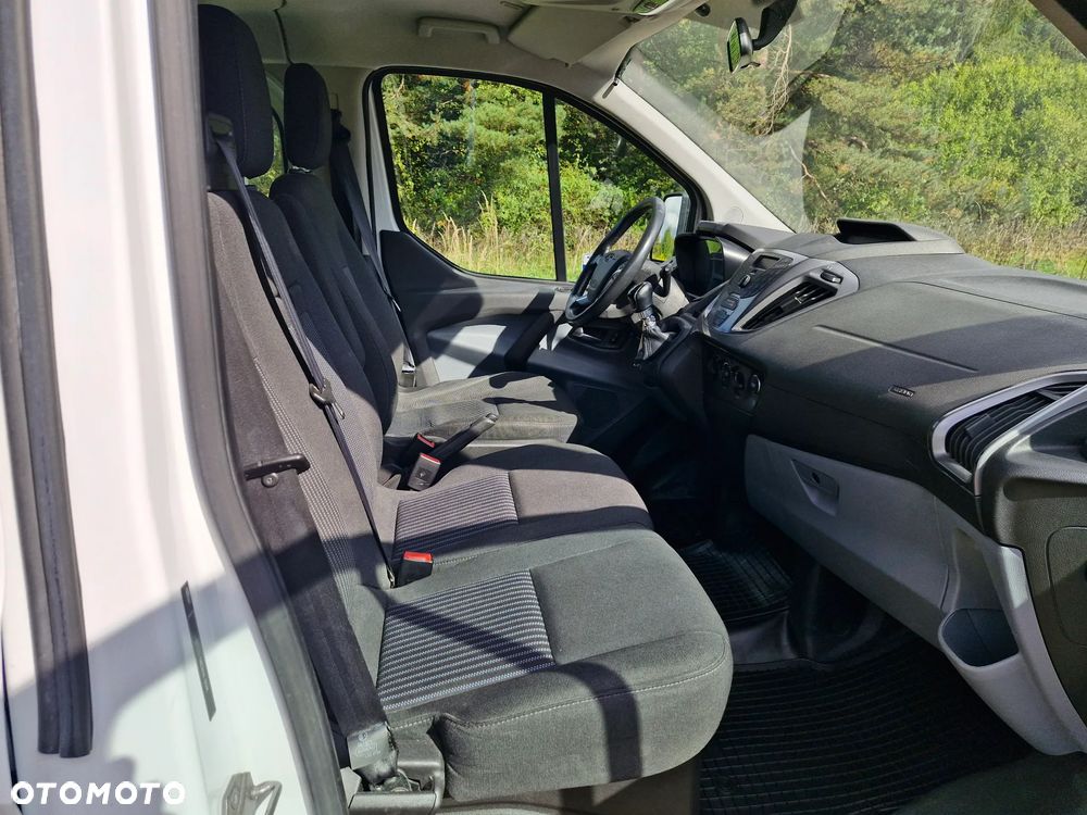 Ford Transit Custom - 11