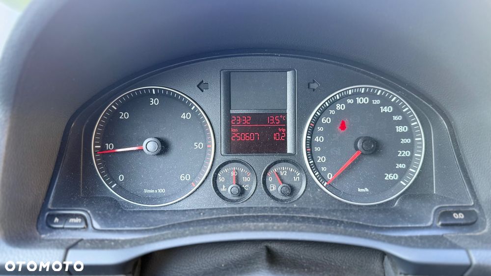 Volkswagen Golf 1.9 TDI Trendline - 11