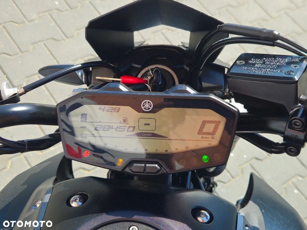 Yamaha MT - 32