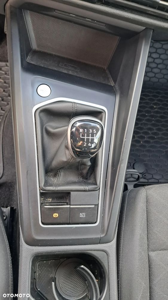 Volkswagen Golf 2.0 TDI Life - 20