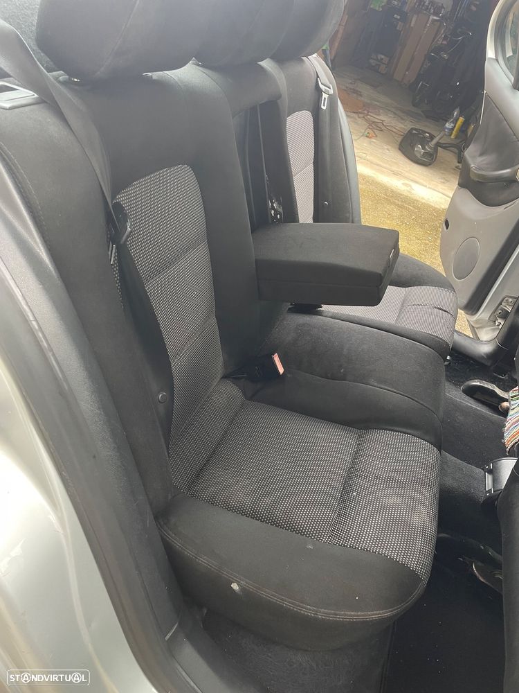 SEAT Toledo 1.9 TDI Sport - 4