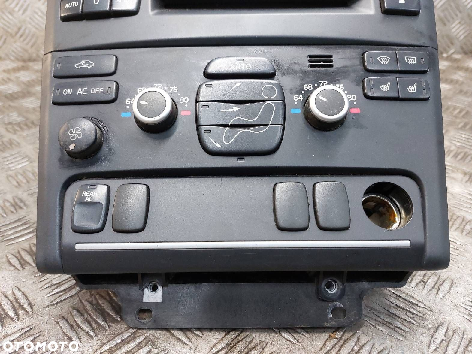 RADIO + ZMIENIARKA + PANEL NAWIEWU VOLVO XC90 I FL - 3