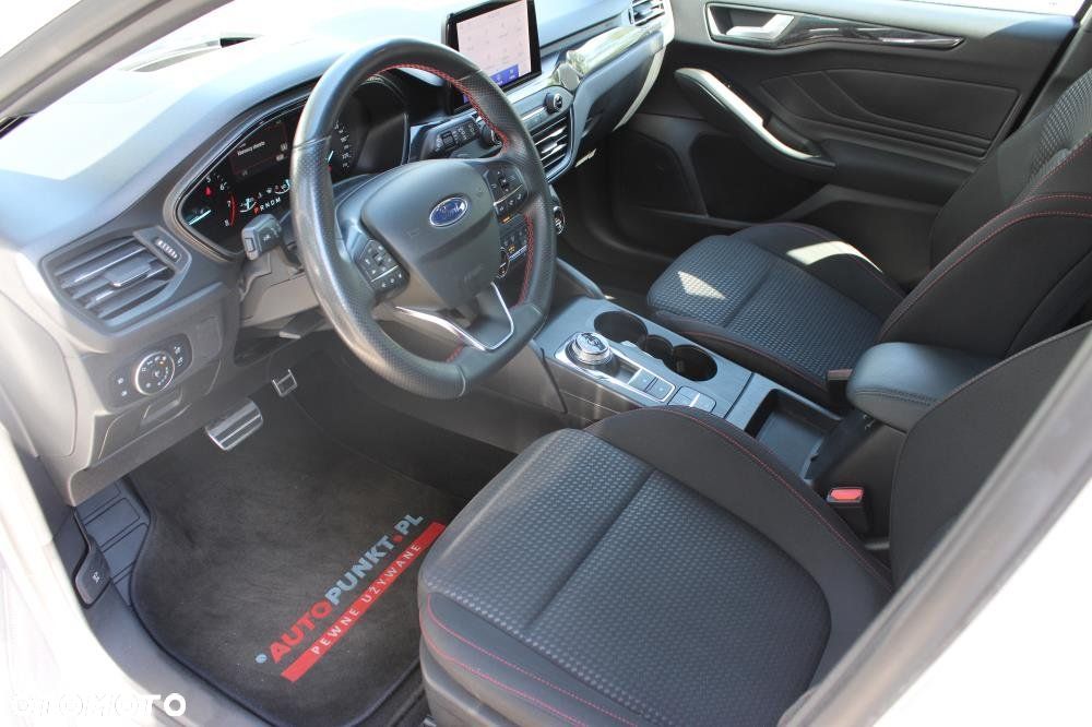 Ford Focus - 10