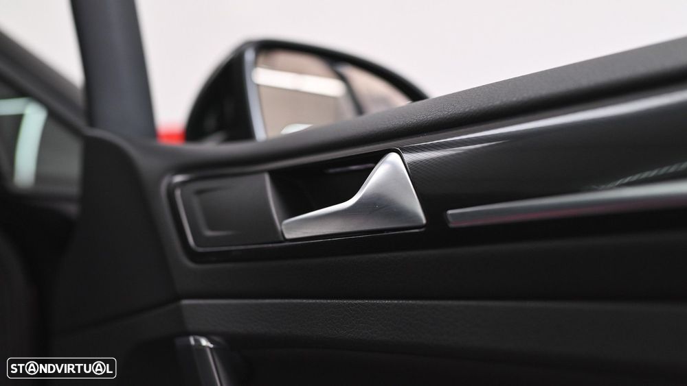 VW Golf 2.0 TSi GTi DSG - 48