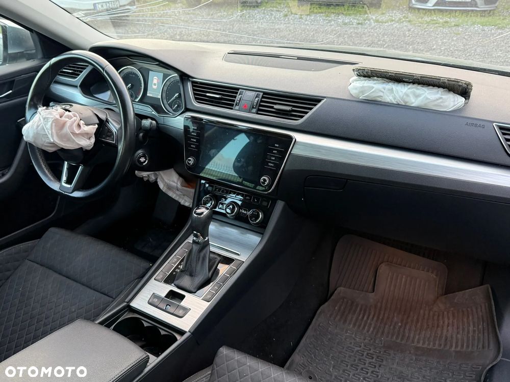 Skoda Superb 2.0 TDI SCR Ambition DSG - 14