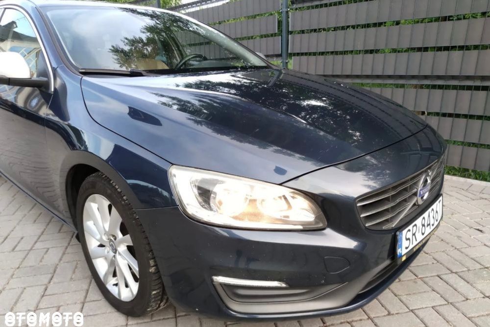 Volvo V60 D4 Momentum - 10