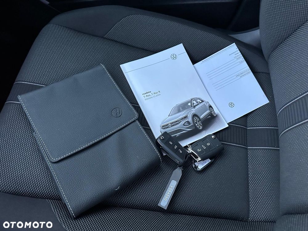 Volkswagen T-Roc - 16