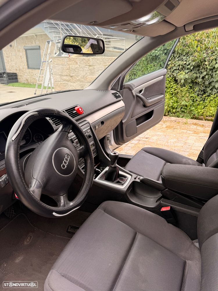 Audi A4 1.9 TDI m6 - 8