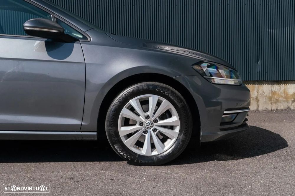 VW Golf - 29